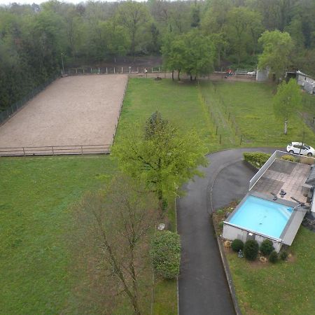 Repos Rouge-Plaisir Au Milieu Des Chevaux Appartamento Kembs Esterno foto